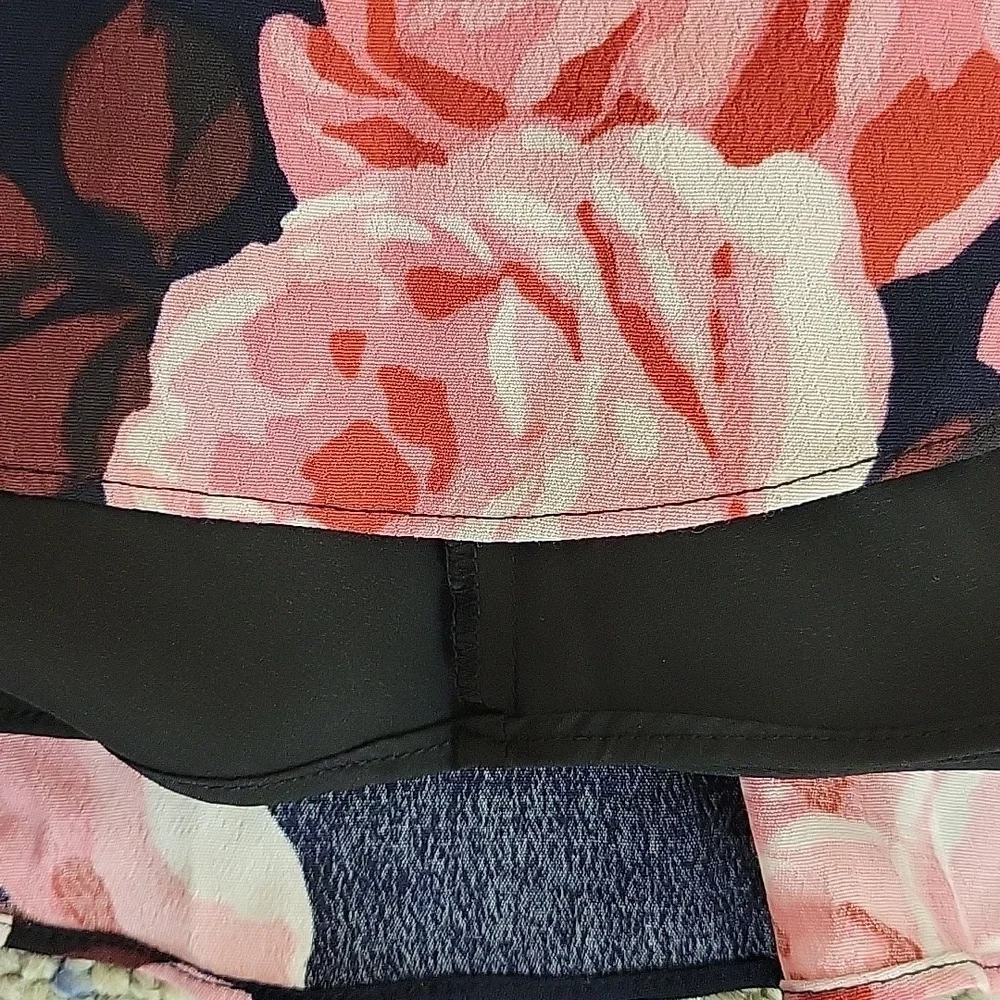 Kate Spade Crepe Floral midi Skirt Sz 2. office date business church feminine